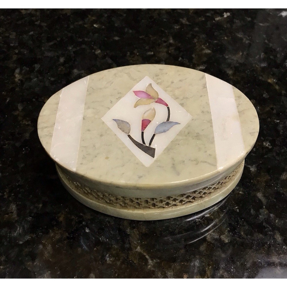 Soapstone Trinket‎ Box Jewelry Inlaid Mother of Pearl Vintage Hand Carved Oval